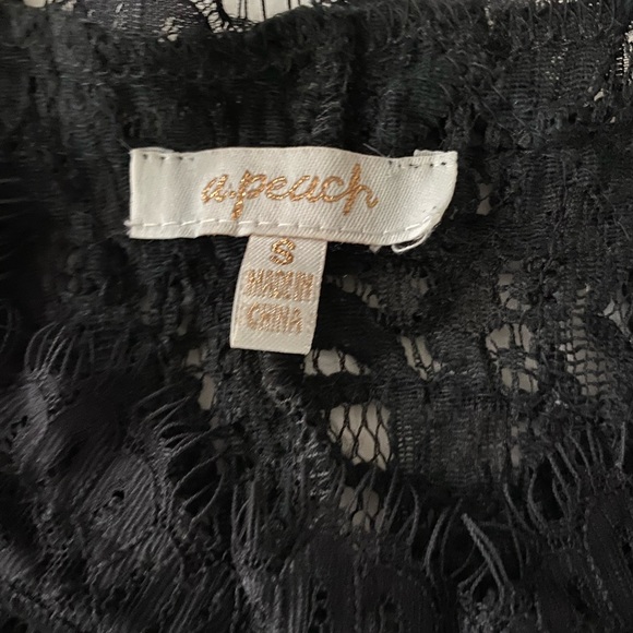 Black cropped top - Picture 5 of 5